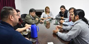 Municipalidad y Cámara de Comercio realizan gestiones por la crisis en este sector
