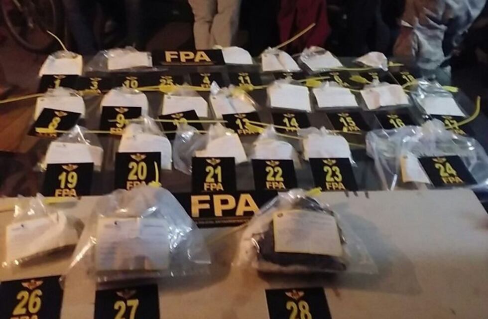 Un chico de 16 años llevaba 7 kg de marihuana