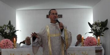 Diácono asesinado en Temperley\u002E (Web)