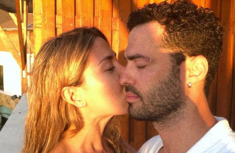 La romántica y sensual publicación de Mauro Caiazza junto a Jimena Barón