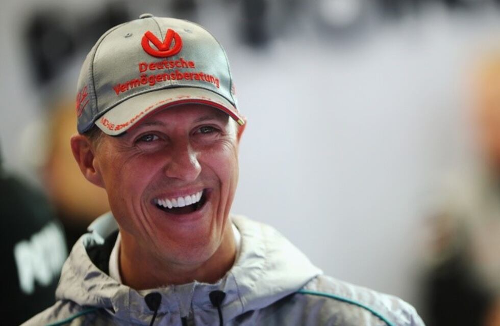 Michael Schumacher fue trasladado a un hospital en París para continuar su tratamiento