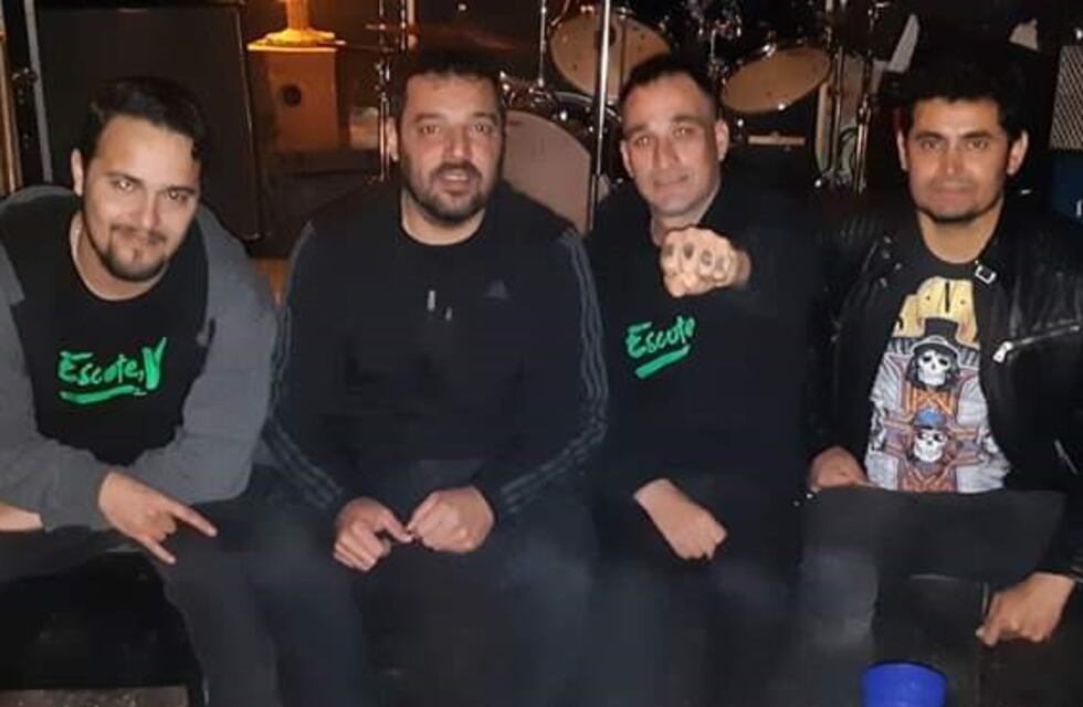 El viernes 19 vuelve a tocar Escote en V en Arroyito