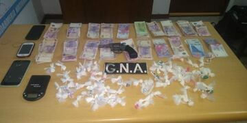 Durante el procedimiento se secuestraron celulares y dinero en efectivo\u002E (@minseg)