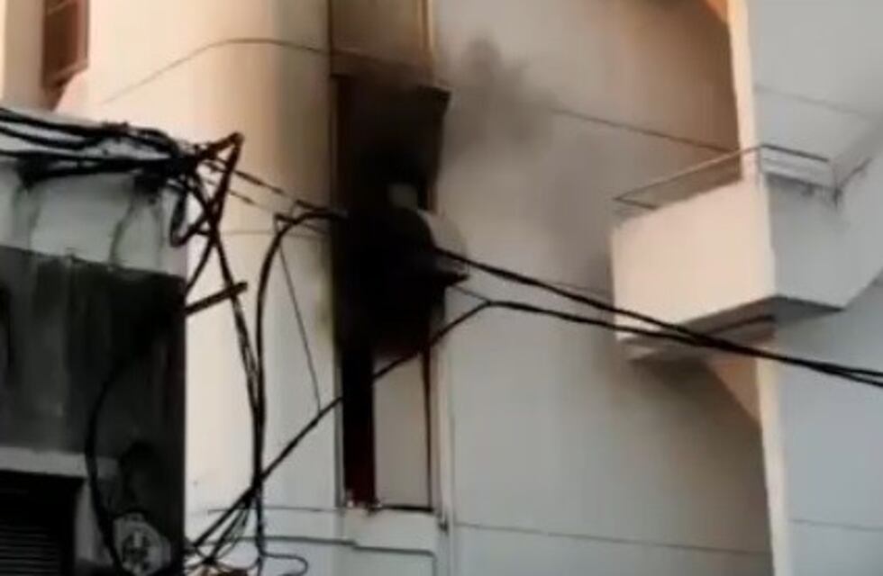 Se incendió una oficina de Telecom en las Cuatro Plazas