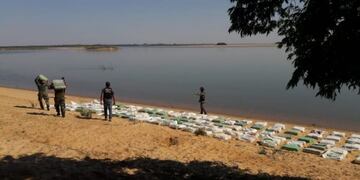 Màs de 3500 kilos de marihuana fue descubierto por Prefectura Naval Argentina\u002E