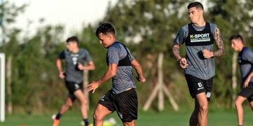 Pablo Cubas anotó el primero en el triunfo Albiazul en el predio del Halcón de Varela\u002E