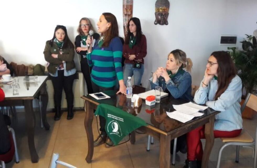 "Té verde": pañuelazo a favor del aborto legal