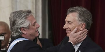 El Gobierno comparó a Macri con Bart Simpson por su polémica confesión sobre la deuda\u002E