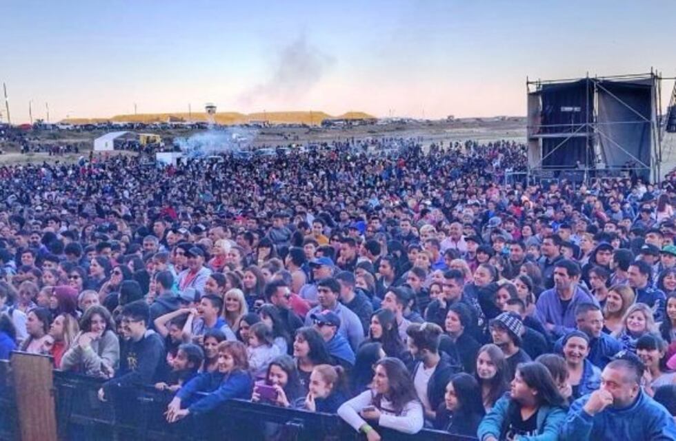 La ciudad disfrutó con espectáculos el Día del Petróleo