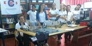 Alumnos de San Javier desarrollan App para ayudar a compañero sordomudo