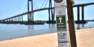 Colilleros en la playa\u002E