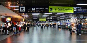 El clásico desayuno con café con leche más jugo de naranja y 2 medialunas en los nuevos locales costará 65 pesos\u002E (Web)