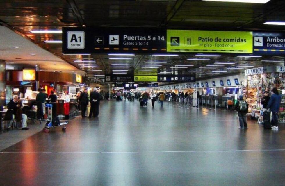 Ezeiza y Aeroparque contarán con locales gastronómicos con precios "low cost"