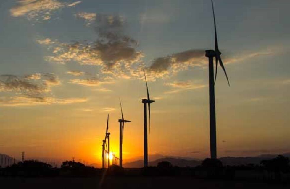 Un paranaense construyó un generador de energía para su casa