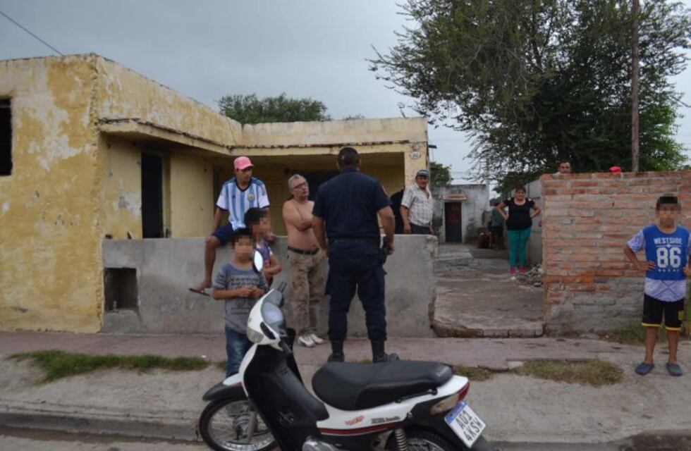 Un hombre de 44 años quiso prenderse fuego y lo salvaron sus vecinos