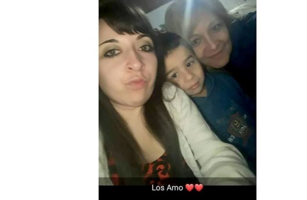 La foto que subió Karen minutos antes de morir: "los amo"
