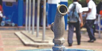 Colegios debieron suspender las clases por falta de agua y el intenso calor\u002E