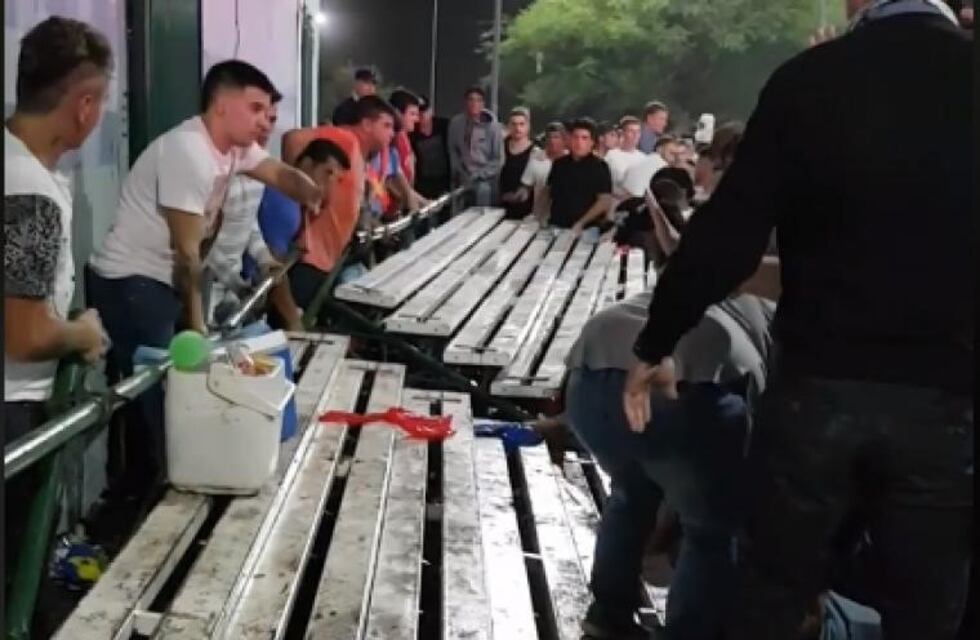 Impresionante video: Así fue el momento en que se desplomaron las tribunas en Villa Santa Rosa
