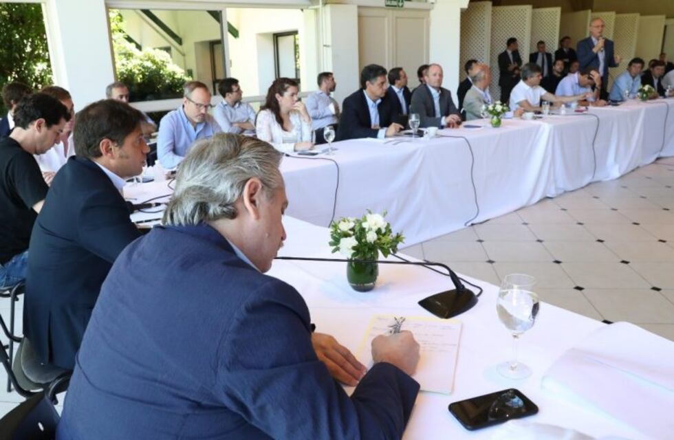 Alberto Fernández se reunió en Olivos con el gobernador Kicillof e intendentes