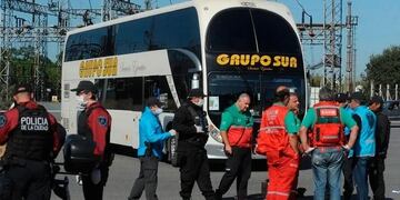 Desde el Gobierno de Mendoza confirmaron que el micro con extranjeros estaba autorizado\u002E