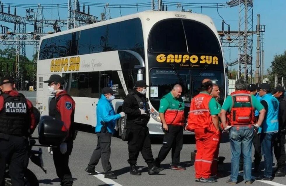 El micro con extranjeros estaba autorizado confirmaron desde el Gobierno de Mendoza