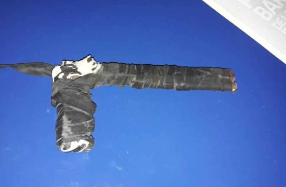 Pareja con un niño atacó y asaltó a taxista, quien debió ser internado