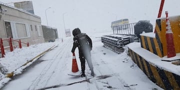 Paso Internacional está cerrado a pedido de los coordinadores argentino y chileno, debido a las inclemencias del tiempo\u002E