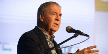 El gobernador Schairetti presente en la apertura de la Jornada Agrovoz\u002E