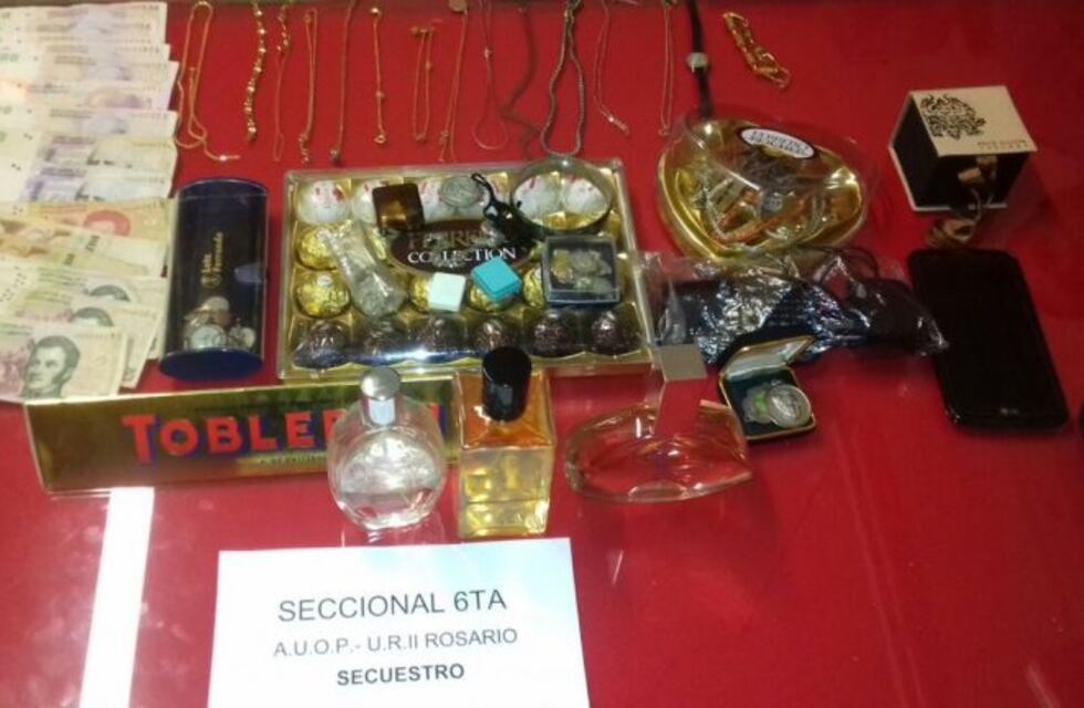 Insólito: entraron a la casa de una mujer frente a la Terminal y se llevaron hasta los bombones