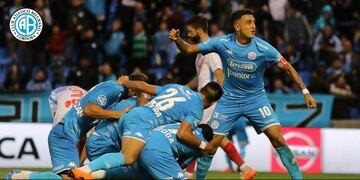 Matías Suárez, artífice de la victoria, lo grita con los hinchas\u002E Un triunfo necesario\u002E