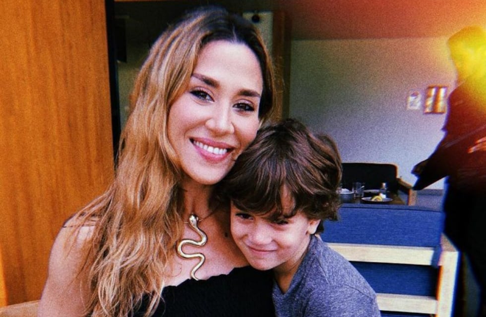 Jimena Barón celebró su cumpleaños en Indonesia con Momo, Mirko y Marley