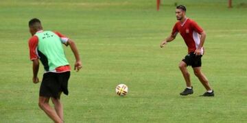 Vitale, que nació futbolísticamente en Independiente, podría ser uno de los reemplazantes de Arregui\u002E