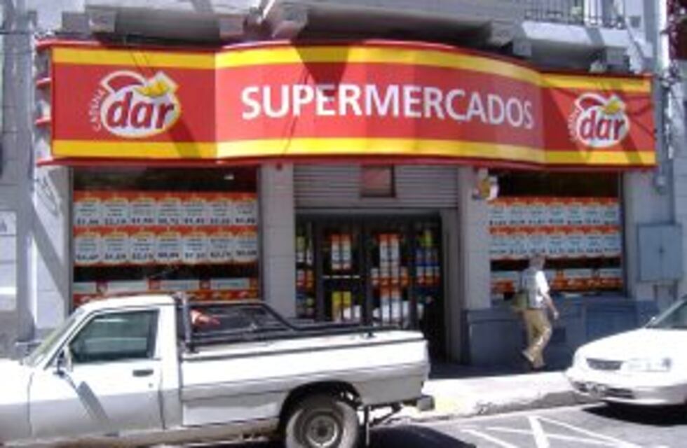 Otra cadena local se sumó al pedido para esquivar el cierre dominical