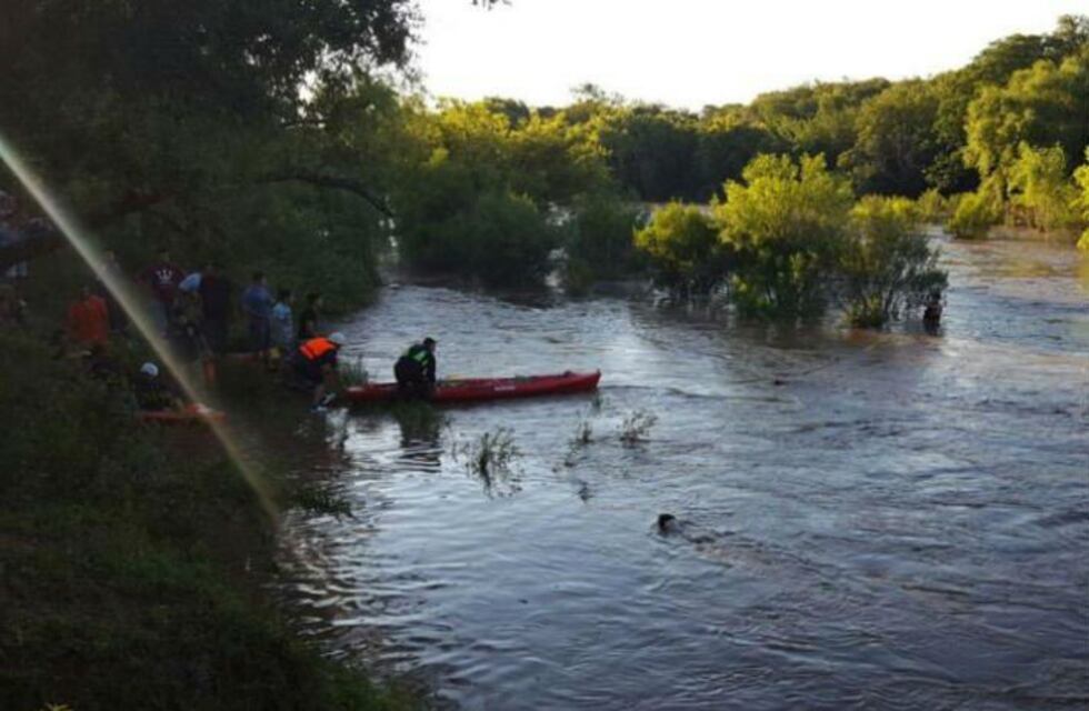 Otra familia debió ser rescatada en el río Xanaes
