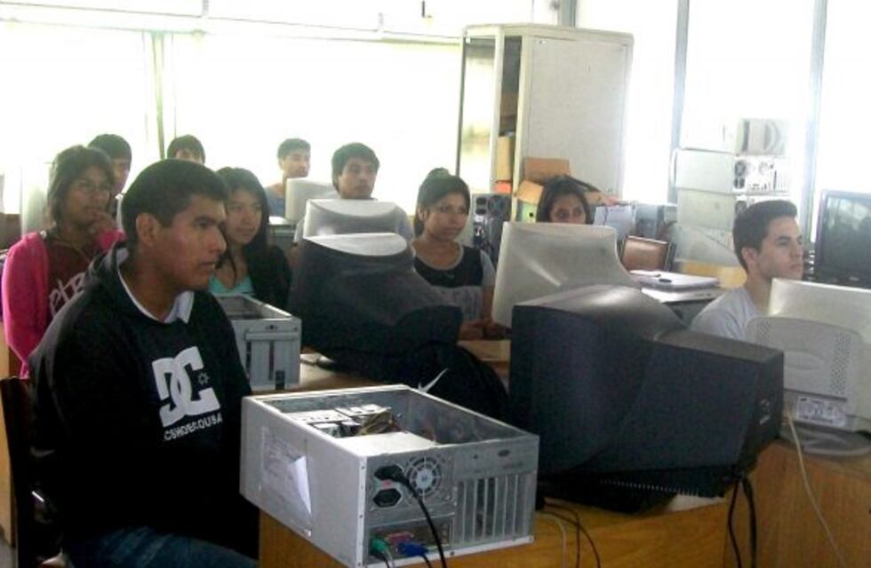 La Universidad Nacional de La Plata donará computadoras recicladas a escuelas de la región