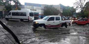 Familias evacuadas tras las lluvias del viernes