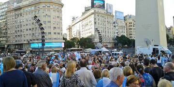 Manifestaciu00f3n en favor del Gobierno