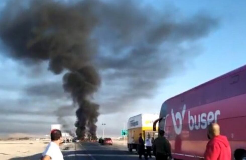 Rutas bloqueadas: los hinchas de Flamengo que viajan a Lima están demorados en la frontera chilena