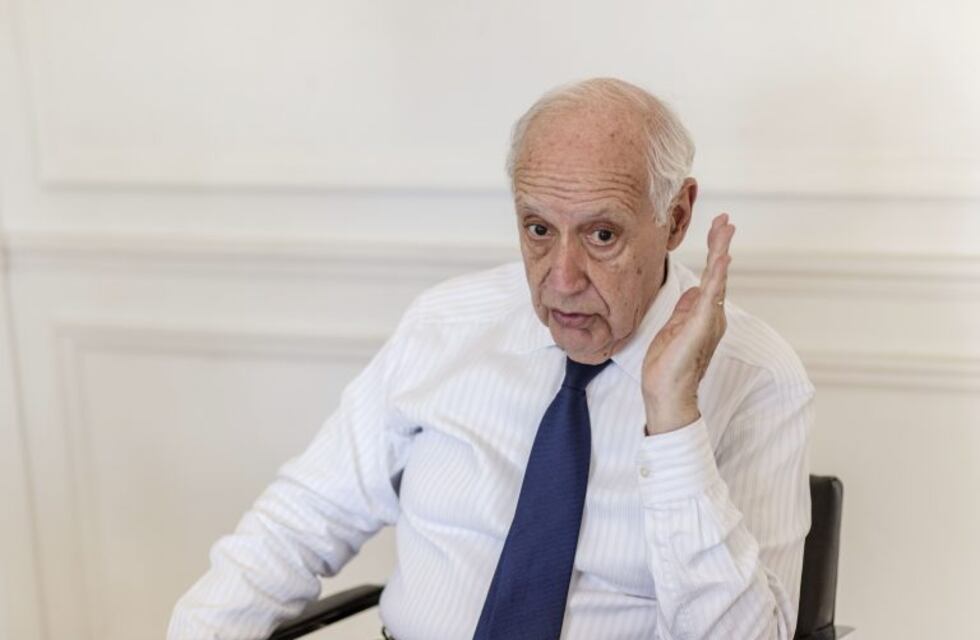 Roberto Lavagna alertó de que si el Gobierno "comete errores" puede haber una hiperinflación