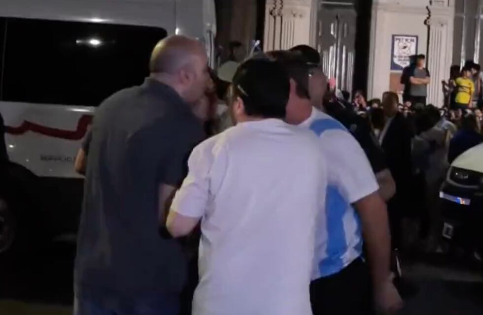 El acto de Milei terminó con una pelea entre Marra y un diputado libertario por un lugar en la foto