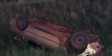 Guaraní: conductor murió al volcar con un auto en la ruta 14