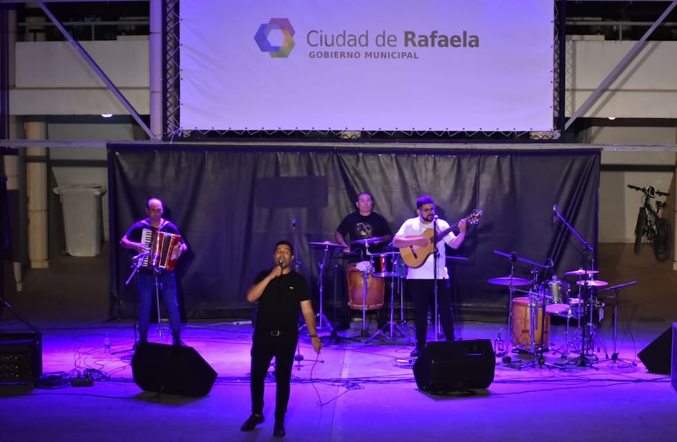 El folcklore llegó al Anfiteatro