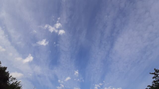 Cielo con suaves nubes