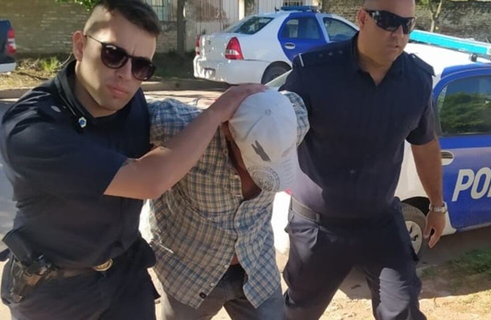 Ingresó a la casa de su ex pareja y le fracturó una costilla