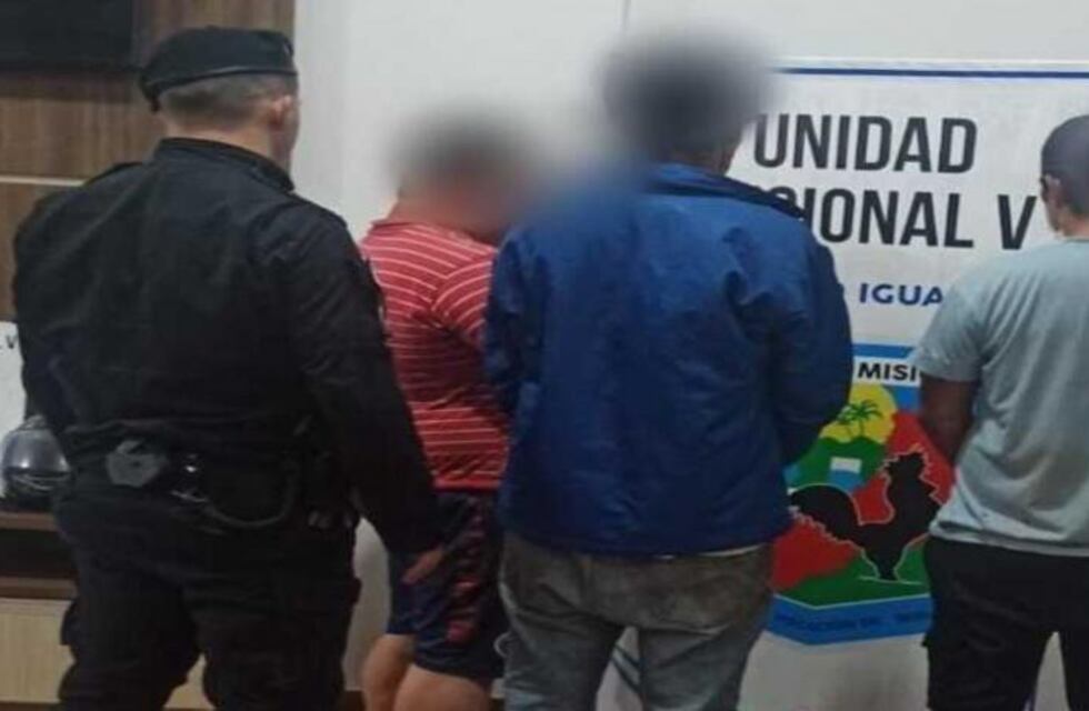 Violencia contra un taxi terminó con tres detenidos