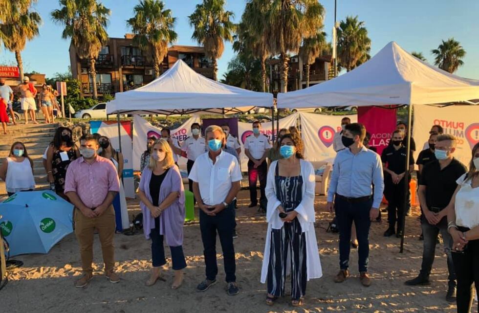 Claudia Martínez: “A la revolución la tienen que hacer los varones”