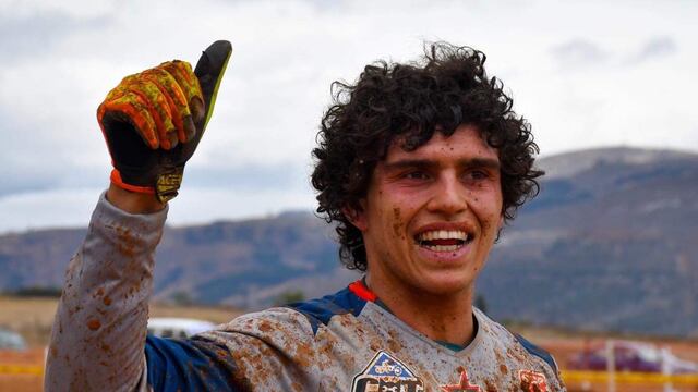 Alberto "Wey" Zapata busca a la médica que lo salvó de una muerte segura/ Facebook