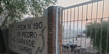 Edificio de la escuela IPEM 190 "Dr. Pedro Carande Carro" en Carlos Paz.