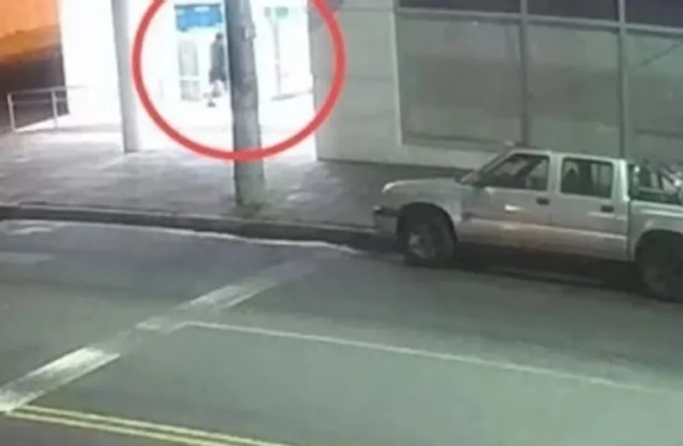 Detuvieron a un joven que dañó un cajero automático en Posadas