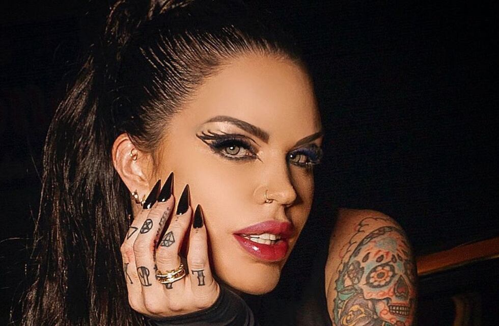 Sofía Clerici encandiló con una microbikini animal print